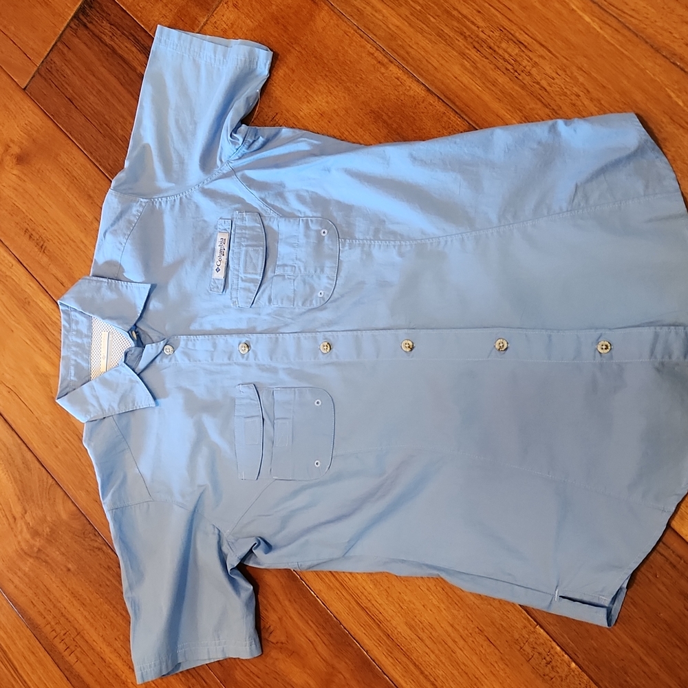 Columbia PFG women's blue shirt, like new, small